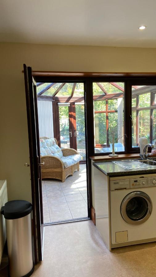 Beautiful Bexhill Cottage With Garden 3 Mins Walk To Beach Exterior photo